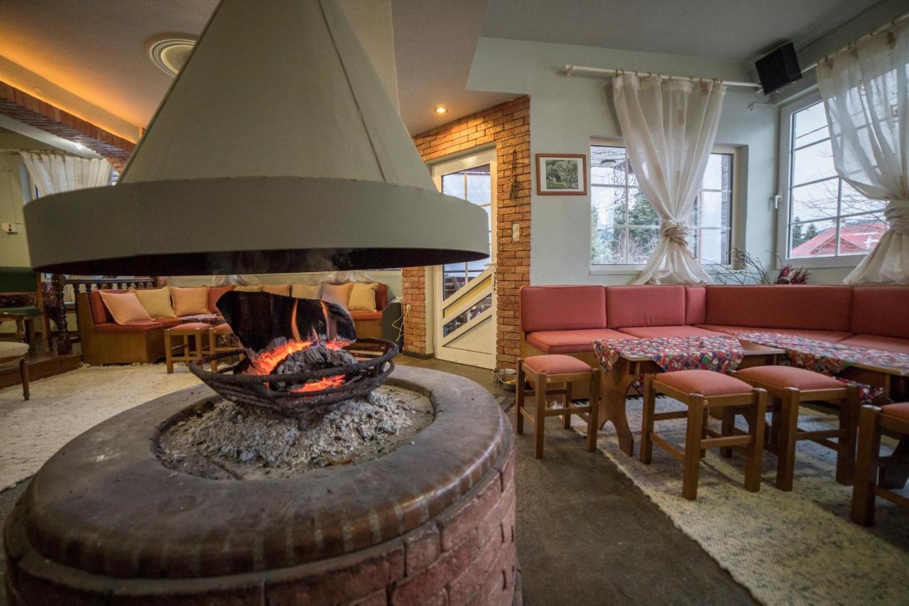 Ξενοδοχειο Παπαναγιωτου Hotel Neraidochori Ngoại thất bức ảnh