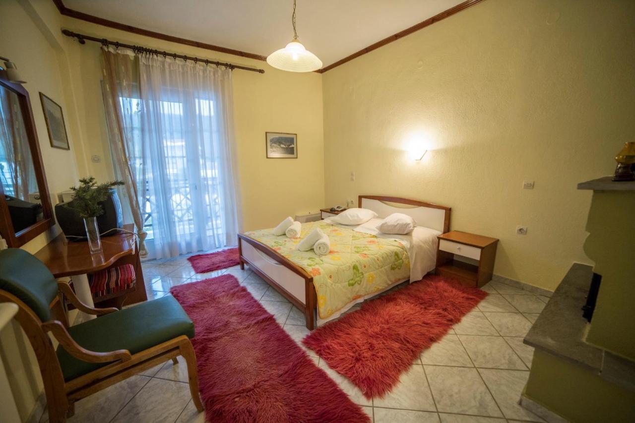 Ξενοδοχειο Παπαναγιωτου Hotel Neraidochori Ngoại thất bức ảnh
