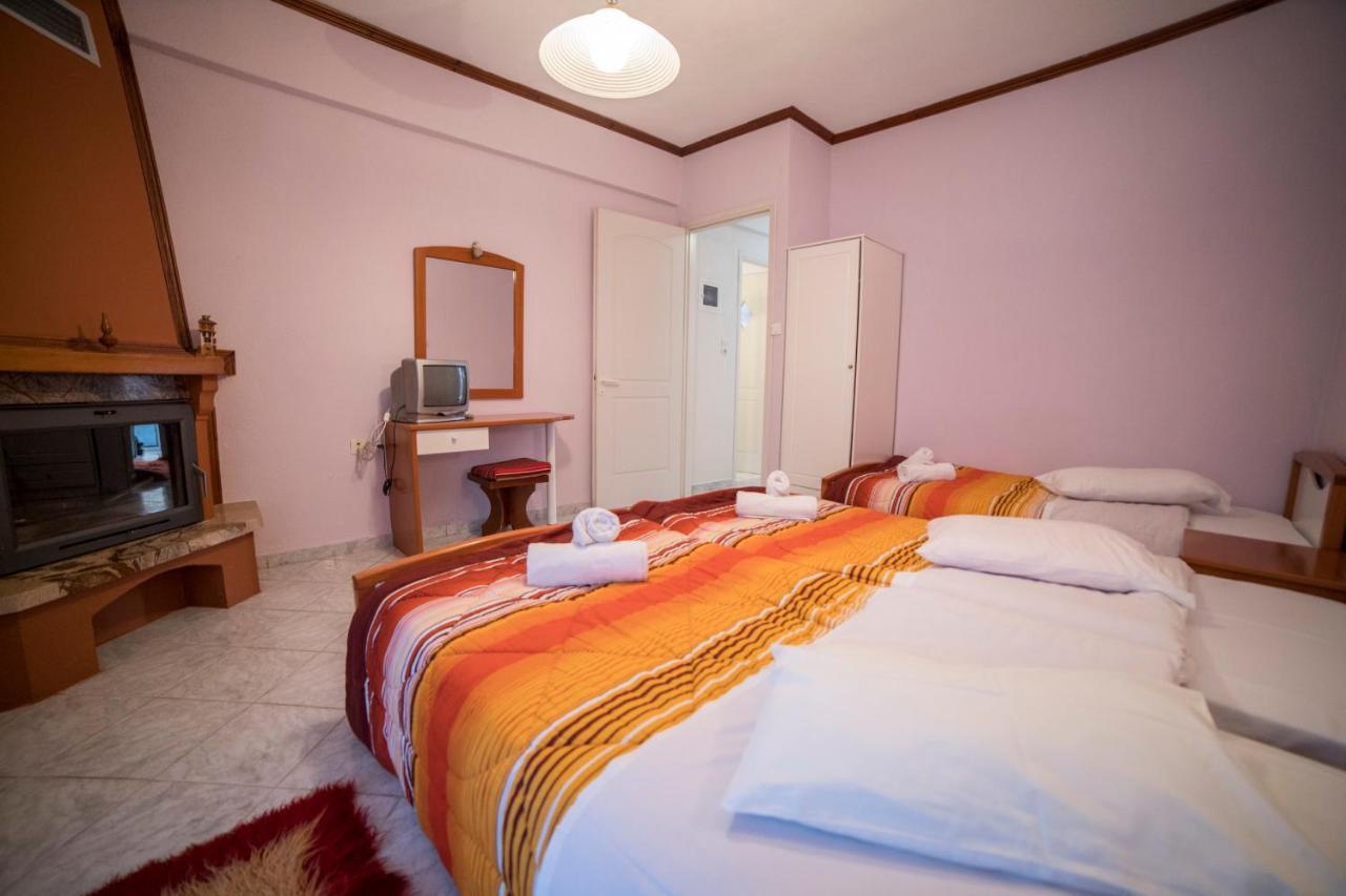 Ξενοδοχειο Παπαναγιωτου Hotel Neraidochori Ngoại thất bức ảnh