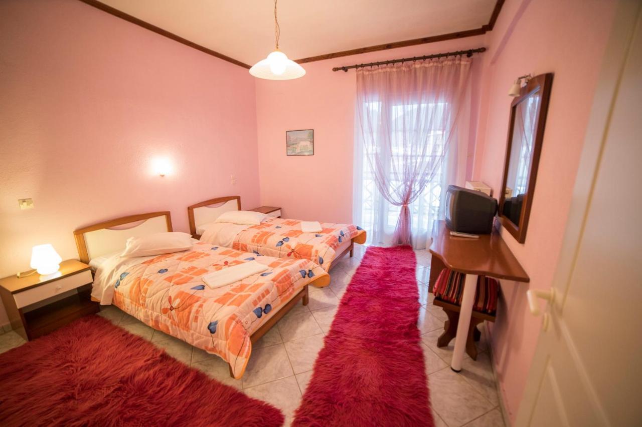 Ξενοδοχειο Παπαναγιωτου Hotel Neraidochori Ngoại thất bức ảnh