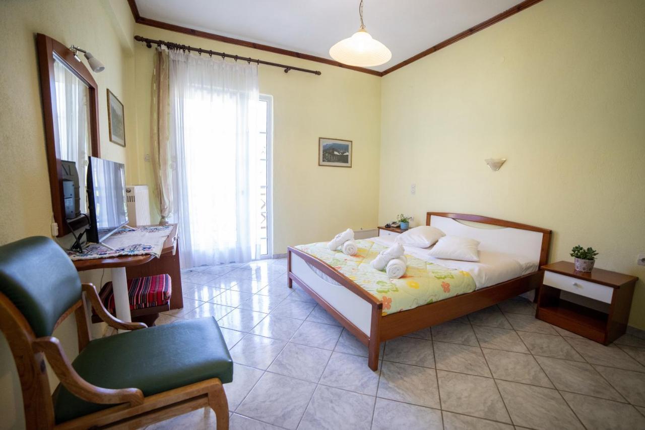 Ξενοδοχειο Παπαναγιωτου Hotel Neraidochori Ngoại thất bức ảnh