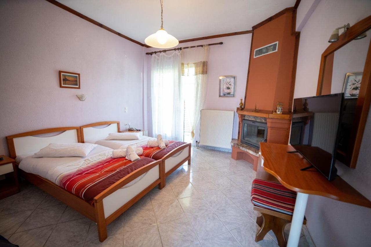 Ξενοδοχειο Παπαναγιωτου Hotel Neraidochori Ngoại thất bức ảnh